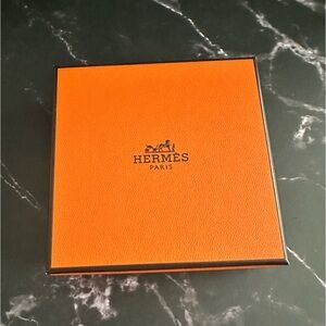 Hermes box and dust pouch